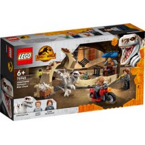 LEGO® Jurassic World Dominion: Δεινόσαυρος Ατροκιράπτορας: Καταδίωξη με Μηχανή (76945) + ΔΩΡΟ ΜΠΛΟΚΑΚΙ ΣΗΜΕΙΩΣΕΩΝ